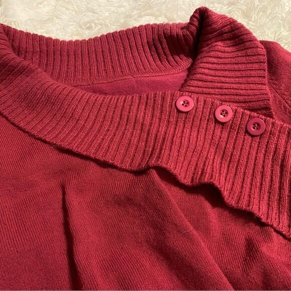 Tunic length pink/magenta button sweater. No tags. Possibly medium - Picture 3 of 5